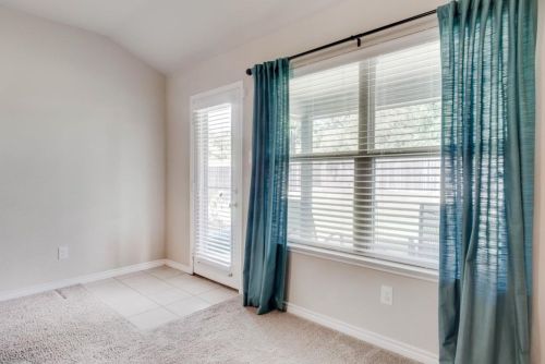 8613 Vista Royale Dr, Fort Worth TX  76108-7944 exterior