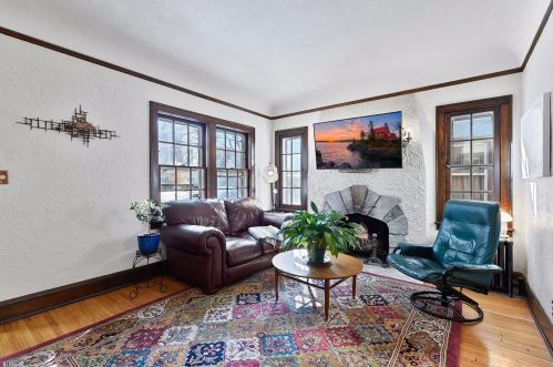 3543 James Ave, Minneapolis MN 55412-1637 exterior