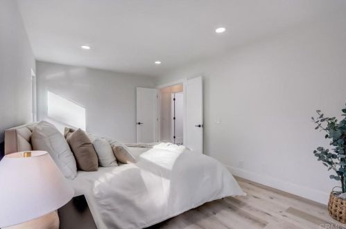 12221 Caminito Mira Del Mar, San Diego CA 92130-2304 exterior