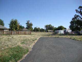 929 Applewood Dr, Buhl, ID 83316-5074