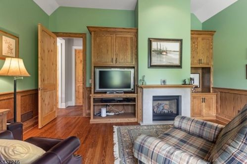 37 Van Lieus Rd, East Amwell Township NJ  08551-1314 exterior