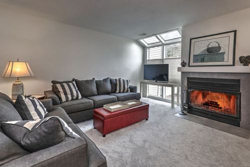 4 Evans Ct, Bedminster, NJ 07921-1841
