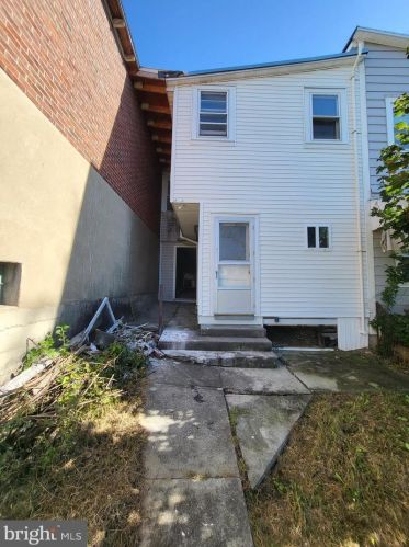 224 Port Clinton Ave, Moselem PA  19526-1533 exterior