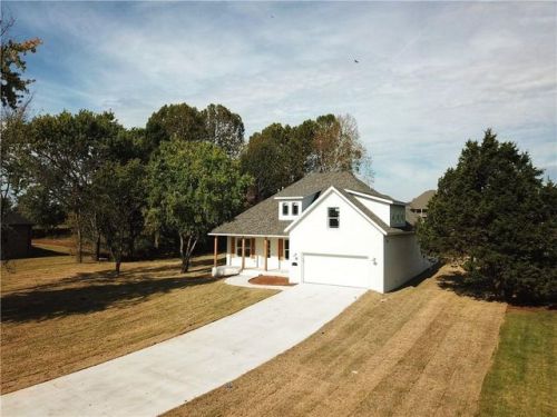 2266 Riverfront Ln, Fayetteville, AR 72703-9527