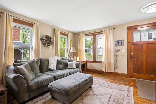 1 Depot St, Westtown, NY 10998-3104