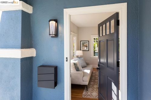 4215 Glen Ave, Oakland CA  94611-4349 exterior