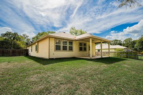 25252 Killarney St, Hempstead, TX 77445-9204