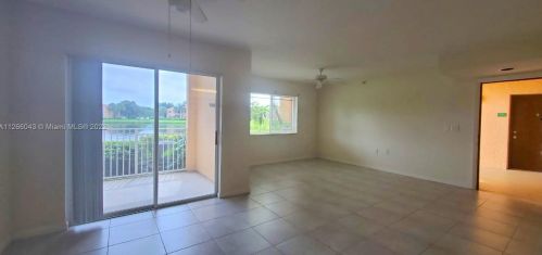 251 Palm Dr, Fort Pierce FL  34986-1940 exterior