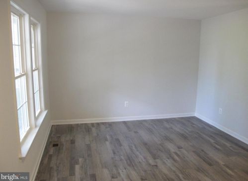 61 Lee St, Montross VA  22520-2776 exterior