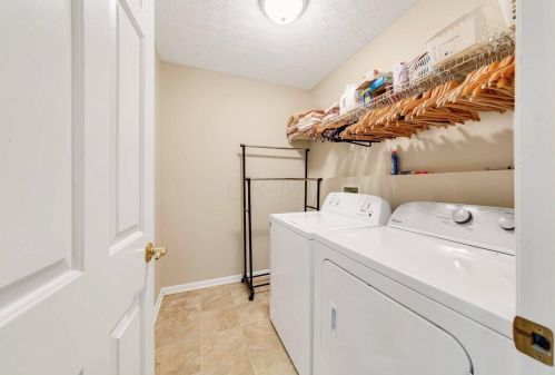 1337 Harold Stewart Pkwy, Pataskala OH  43062-7595 exterior