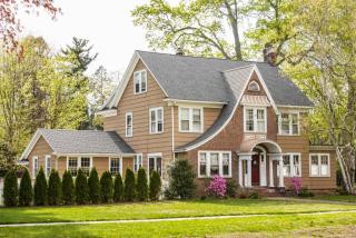 12 Longmeadow St, Springfield, MA 01106-1015