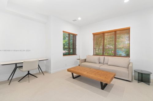 3051 35 St, Hollywood FL 33021-2627 exterior