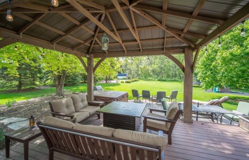 4948 Bayfield Dr, Waterford WI  53185-3376 exterior