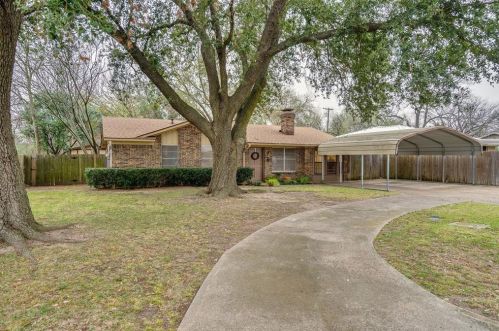 205 Leighton Dr, Terrell, TX 75160-1407