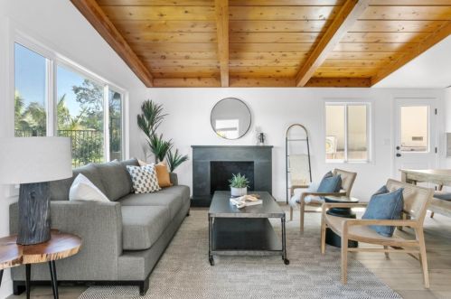 625 Garfield St, Oceanside, CA 92054-4211