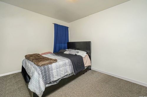 40 State Ave, Wheatley Heights NY  11798-4311 exterior