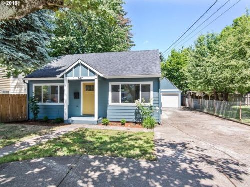 747 Cedar St, Beaverton, OR 97123-4502