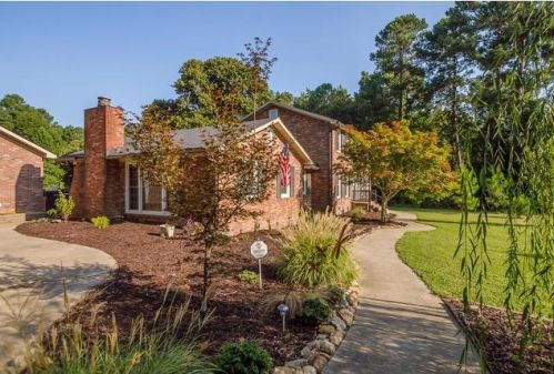 2016 Warren Ct, North Augusta SC  29860-8004 exterior