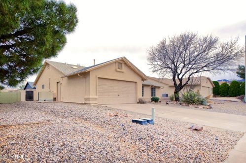 2910 Thunderbird Dr, Sierra Vista, AZ 85650-6686