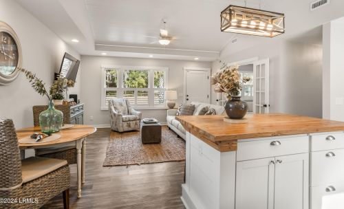 1902 Park Ave, Beaufort SC  29902-3816 exterior