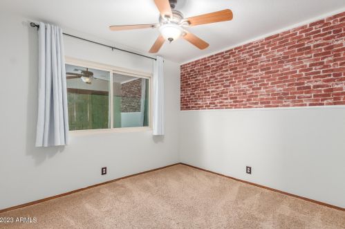 3917 Misty Willow Ln, Glendale AZ  85310-4031 exterior