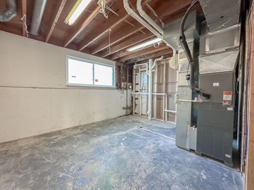 7131 Manderlay Dr, Florence KY  41042-2623 exterior