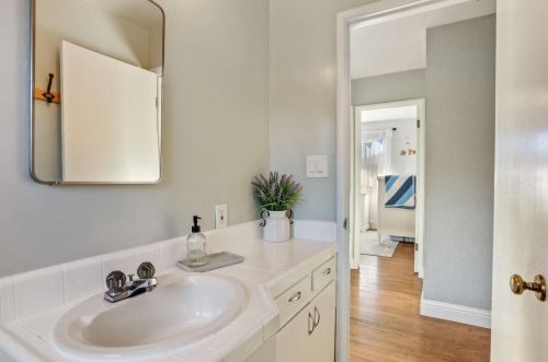 612 Catalina Way, Modesto CA  95350-4213 exterior