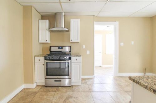 1335 Spruce St, Easton PA  18042-4071 exterior