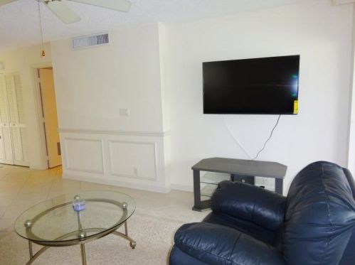 501 Greensward Ln, Delray Beach, FL 33445-9016