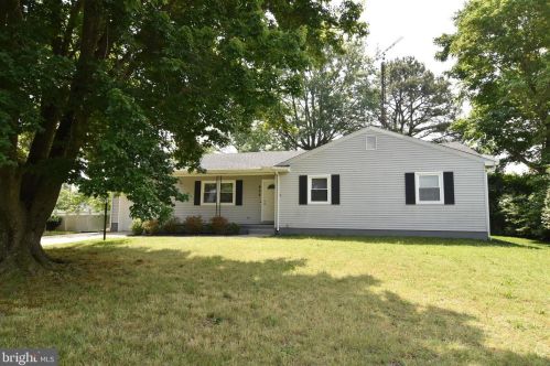 632 Adams Dr, Slaughter Beach, DE 19963-2406