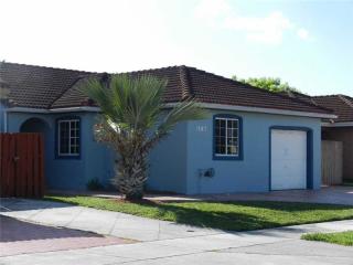 18140 142nd Pl, Miami, FL 33177-7619