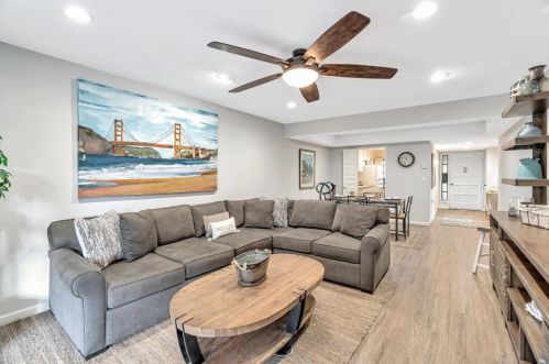5487 Cribari Grn, San Jose CA  95135-1321 exterior