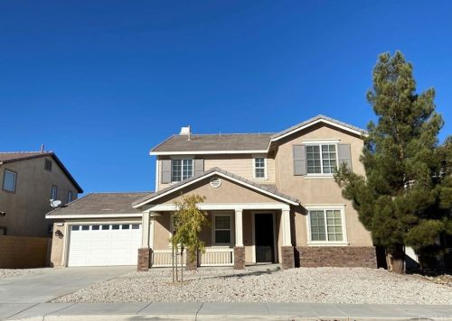 12312 Osprey Ln, Victorville, CA 92392-0574