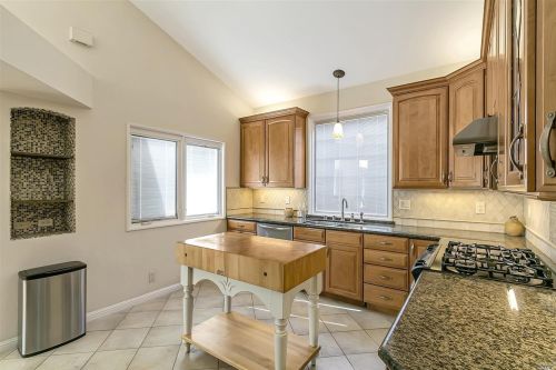 509 Poppy Cir, Benicia CA  94510-3715 exterior