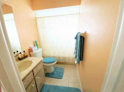 5704 Paleo Pines Cir, Fort Pierce FL  34951-2351 exterior