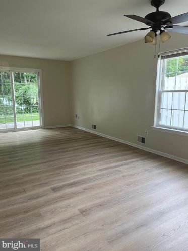 417 Wind Dr, Dover DE  19901-8601 exterior