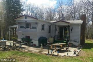 236 Acorn Dr, Breezewood, PA 15533-6905