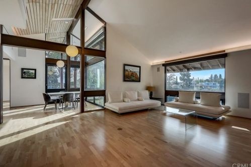 713 Flores De Oro, South Pasadena, CA 91030-3635