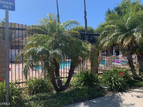 2026 Blackberry Cir, Oxnard CA 93036-9066 exterior