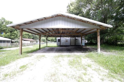 413 Kentucky Ave, Deland, FL 32724-2431