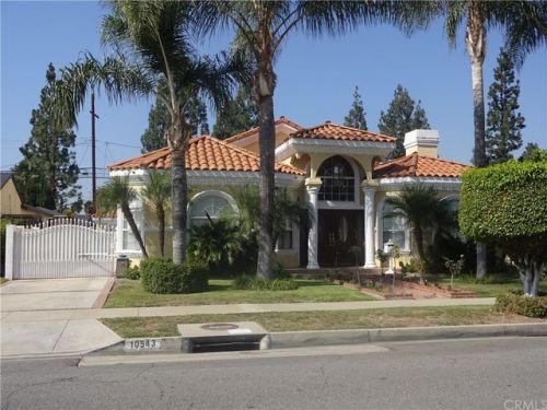 10543 Pangborn Ave, Downey, CA 90241-2937