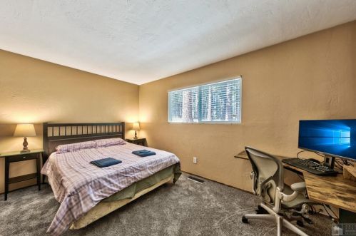 1394 Matheson Dr, South Lake Tahoe CA  96150-8014 exterior