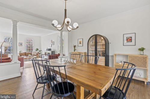 518 Fortress Cir, Leesburg VA  20175-8929 exterior