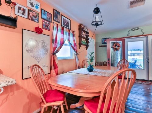 850 Temple Ave, Orange City FL  32763-4760 exterior