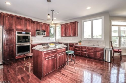 21 Patrick Henry Pl, East Amwell Township NJ  08551-1805 exterior