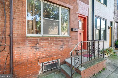 738 Medina St, Philadelphia PA  19147-5727 exterior