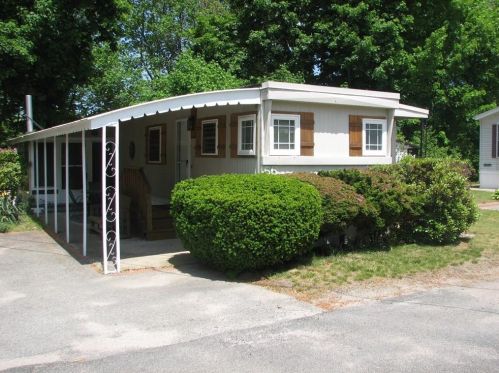 27 Woodward Rd, Lincoln, RI 02865-4933