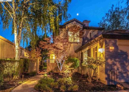 425 Glasgow Cir, Danville, CA 94526-2943