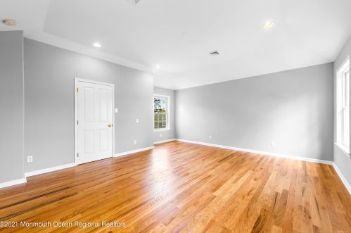 2278 Burroughs Ave, Northfield NJ  08225-1063 exterior