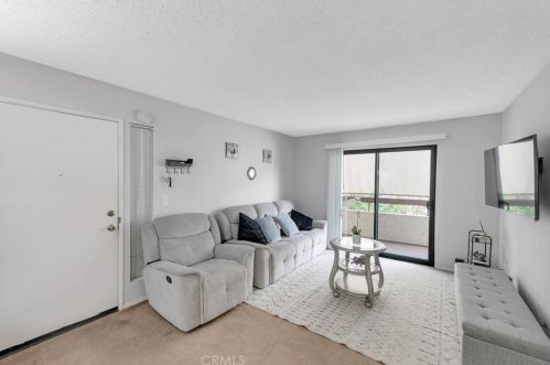 28025 Sarabande Ln, Santa Clarita, CA 91387-5436